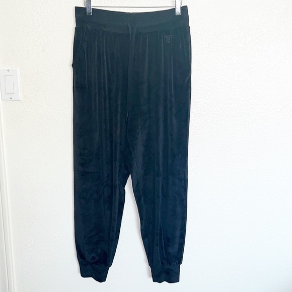 Victoria's Secret On Point Black Velour Jogger Style Sweatpants - Picture 1 of 12